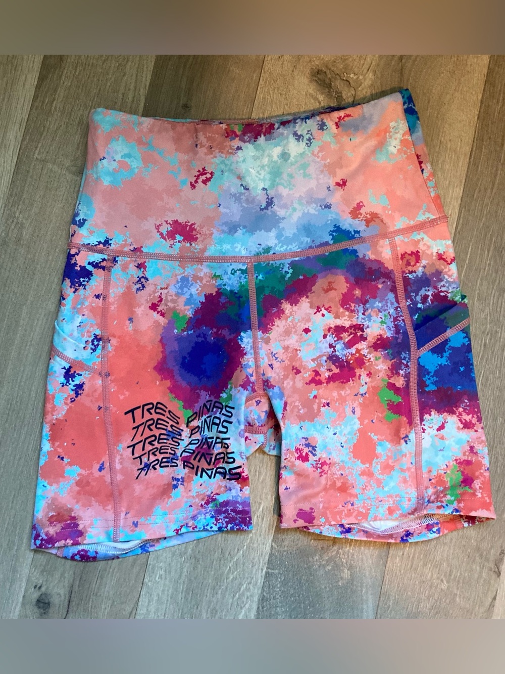 Tres Piñas Watercolor High Waisted Athletic Shorts — Size S